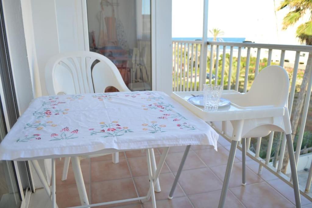 Apartamento Junto A Playa Y Cerca De Campo De Golf El Perellonet Eksteriør billede